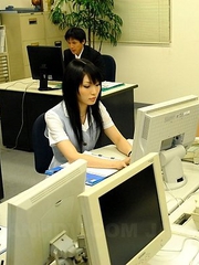 Ruri Shinohara pinching her titties