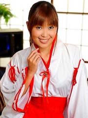 Teen Yuuno Hoshi strips on floor