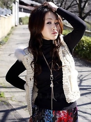 Lusty Yu Yamashita poses and teases