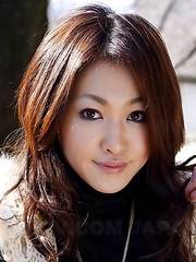 Lusty Yu Yamashita poses and teases