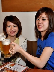 Porn queen Hinata Serina outdoors