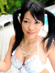 Amazing Japanese cutie showing off
