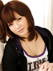 Yukina and Kurara posing together