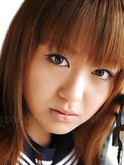 Rui Natsukawa showing off her body