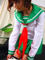 Hikaru Aoyama gets her cunt shaved