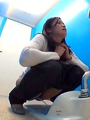 Japanese Piss Fetish Videos - Girls Pissing - School Girls Piss Train