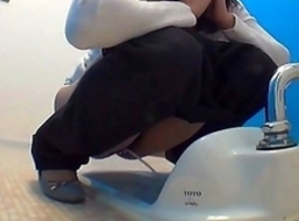 Japanese Piss Fetish Videos - Girls Pissing - School Girls Piss Train