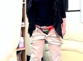 Japanese Piss Fetish Porn - PISSIN' IN HER PANTS