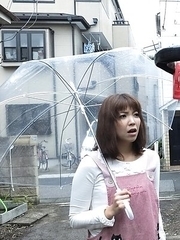 Juri Kitahara housewife is watched by men