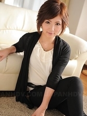 Asian Kaede Oshiro with short hair is a sexy