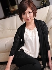 Asian Kaede Oshiro with short hair is a sexy