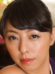 Chubby kimono lady Ryouko Murakami has big natural tits