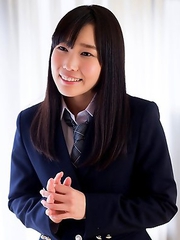 japan schoolgirl Kasugano Yui suck cock