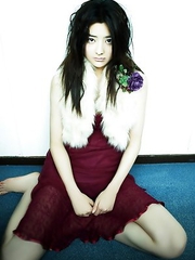 Natsuki Harada is racy babe loving to travel with train