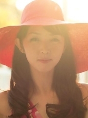 Japanese girl Neohas one of her best photo sessions out of house