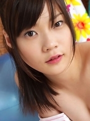 Airi Sakuragi raises geisha outfit to show her sexy legs